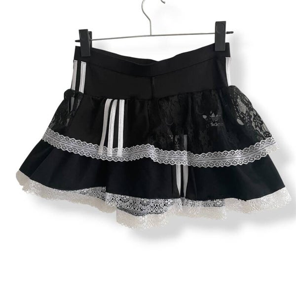 Lace mini skirt Lena