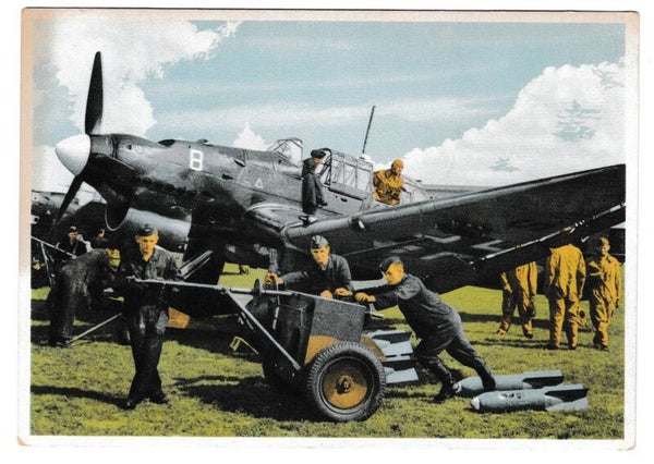 SOLD Postcard 'Stukas werden mit Ubungsbomben beladen'