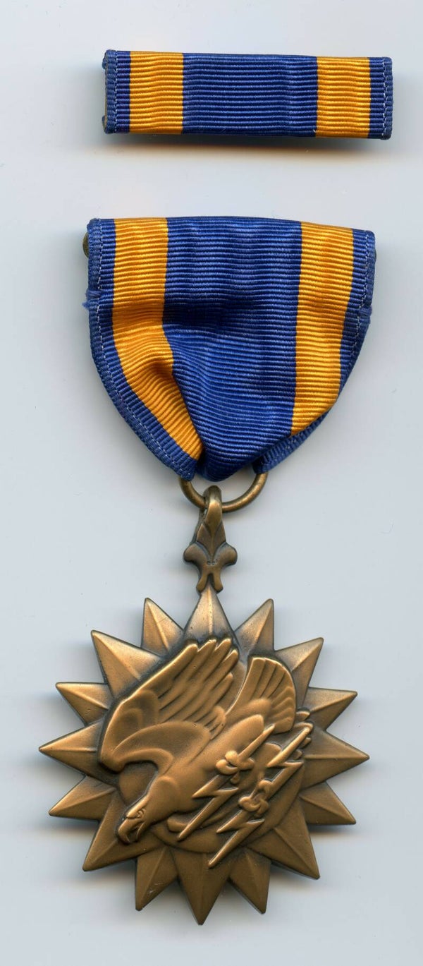 WW2 Air Medal with Ribbon Bar