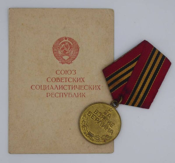 Medal for the Captue of Berlin + Doc 1945