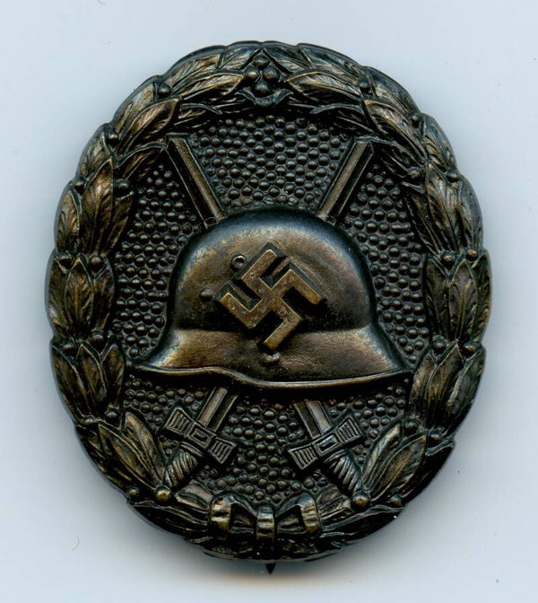 1st Pattern Black Wound Badge