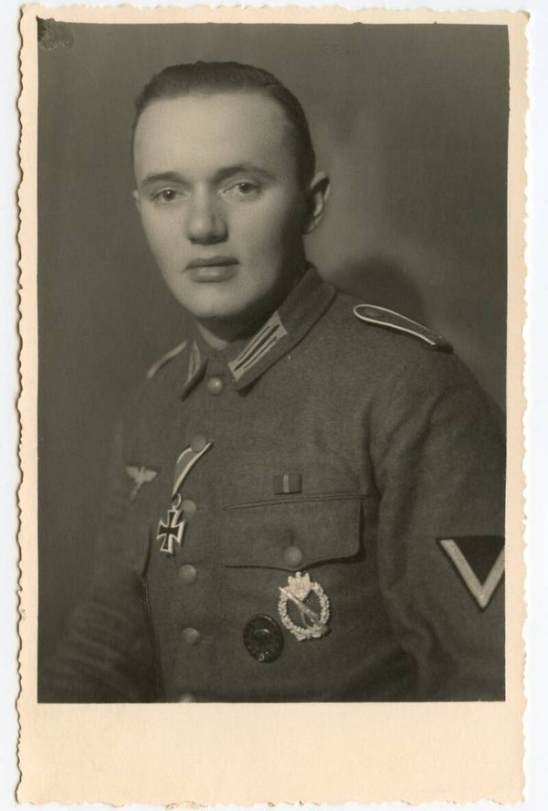 Heer Portrait Photo (IAB, BWB & EKII in wear)