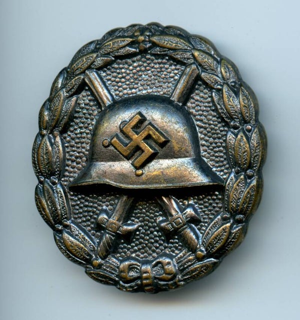 1st Pattern Black Wound Badge