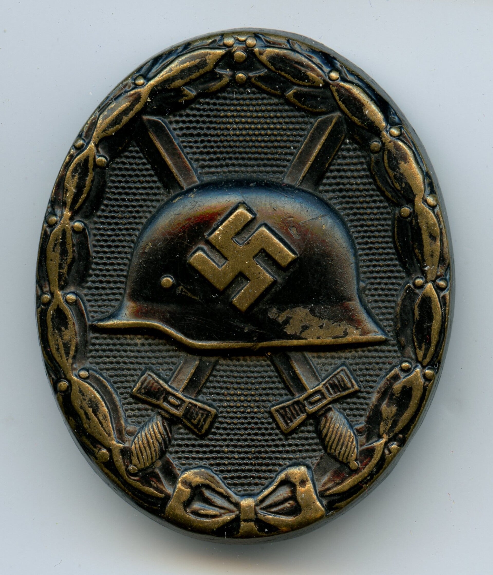 Wound badge in black "L/11" by Wilhelm Deumer