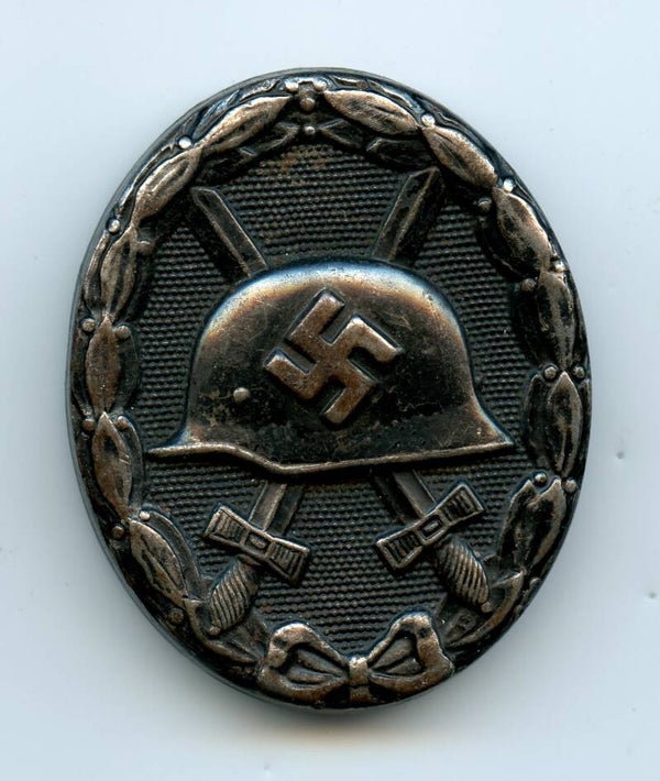 Wound badge in black "100" by Wächtler & Lange