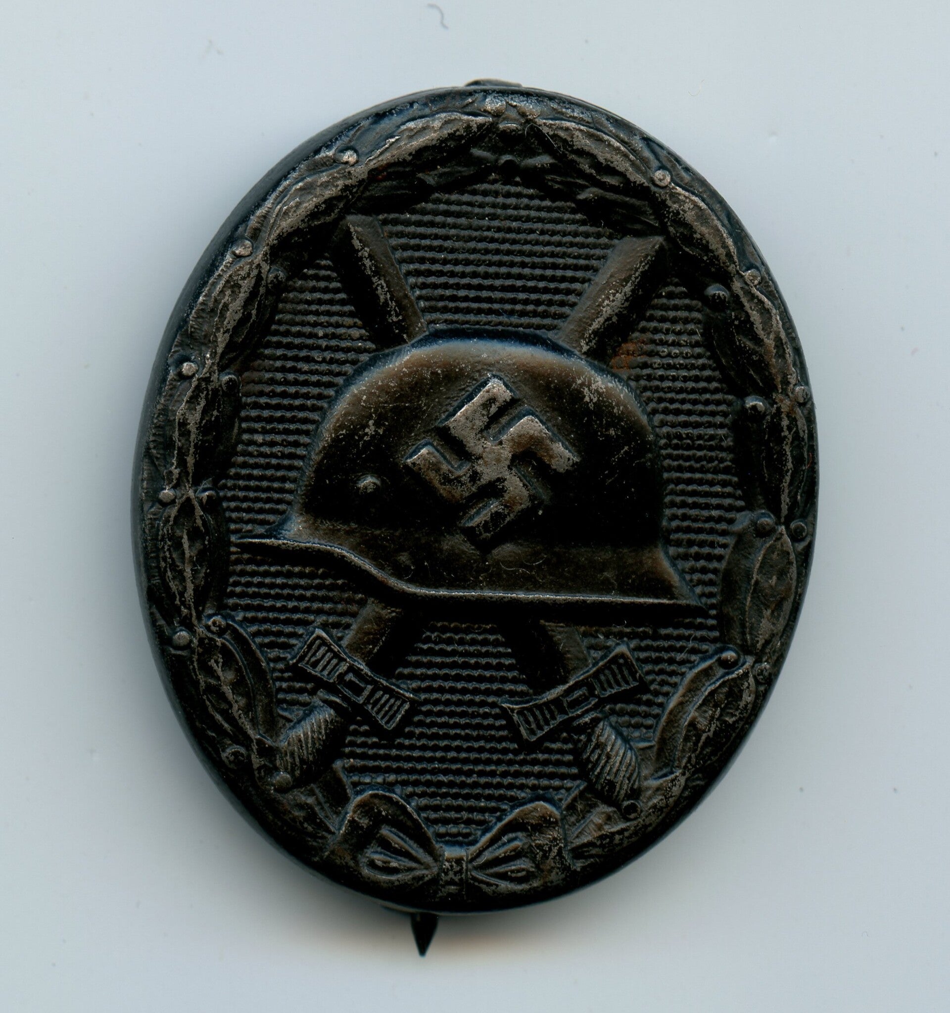 Wound badge in black "81" by Overhoff & Cie