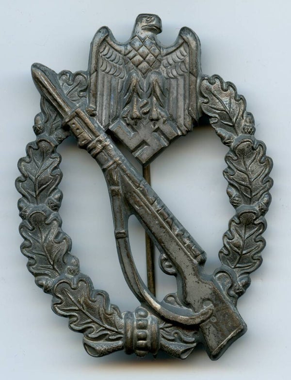 Infantry Assault Badge in Silver by ShuCo 41