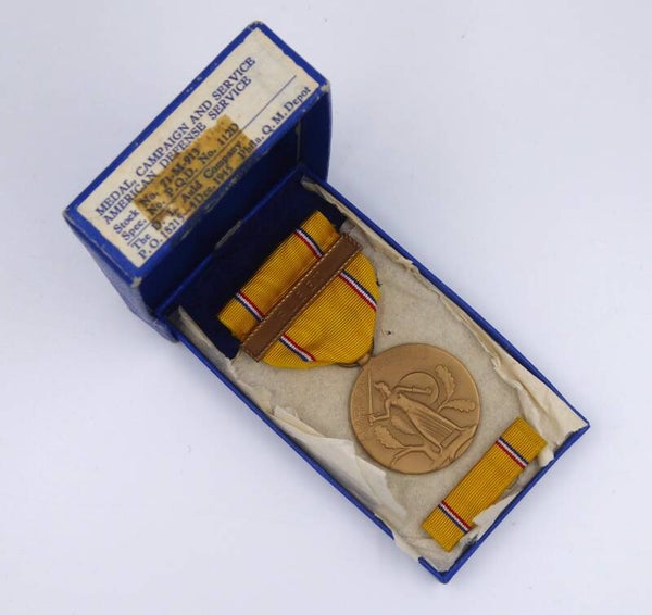 WW2 Cased American Defense Medal with Fleet Clasp (The D.L. Auld Company 1945)