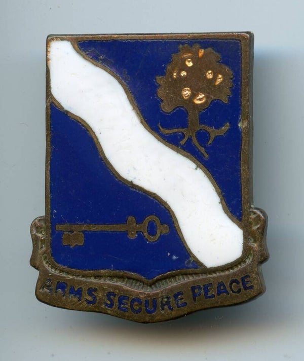 WW2 143rd Infantry Regiment DUI Pin