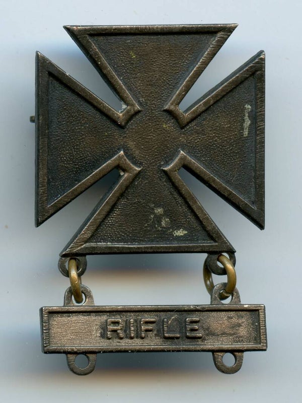 WW2 Sterling Marksman Marksmanship Badge "Rifle Clasp"