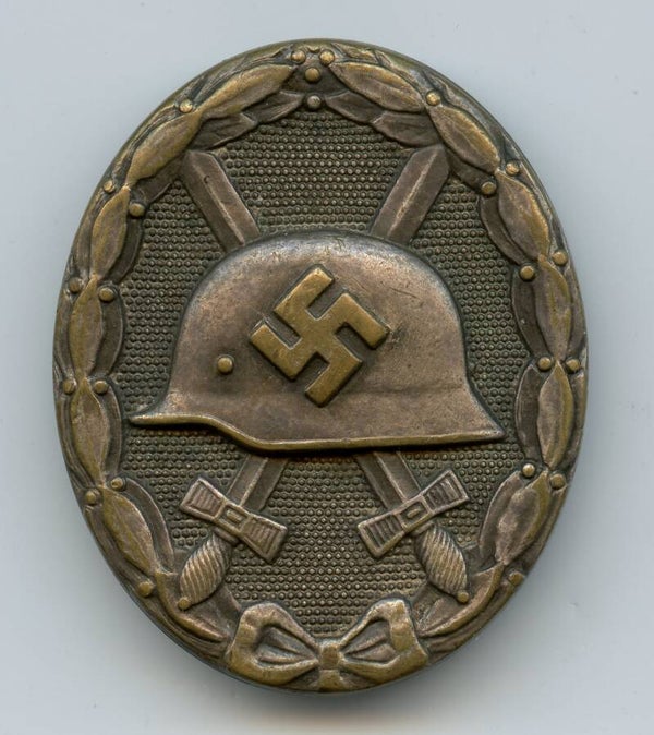 Silver Wound Badge "30" by Hauptmünzamt Wien (Wide Pin Variant)