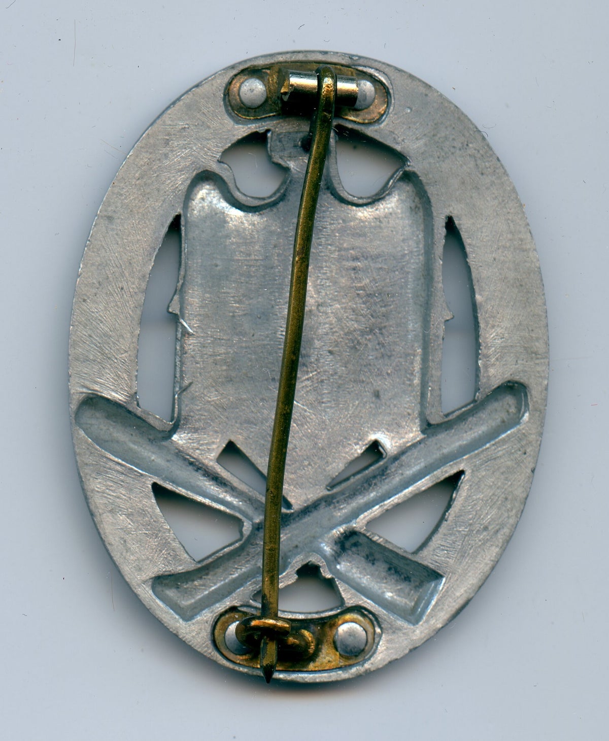 General Assault Badge '4-Rivet variant' | Chasing Militaria