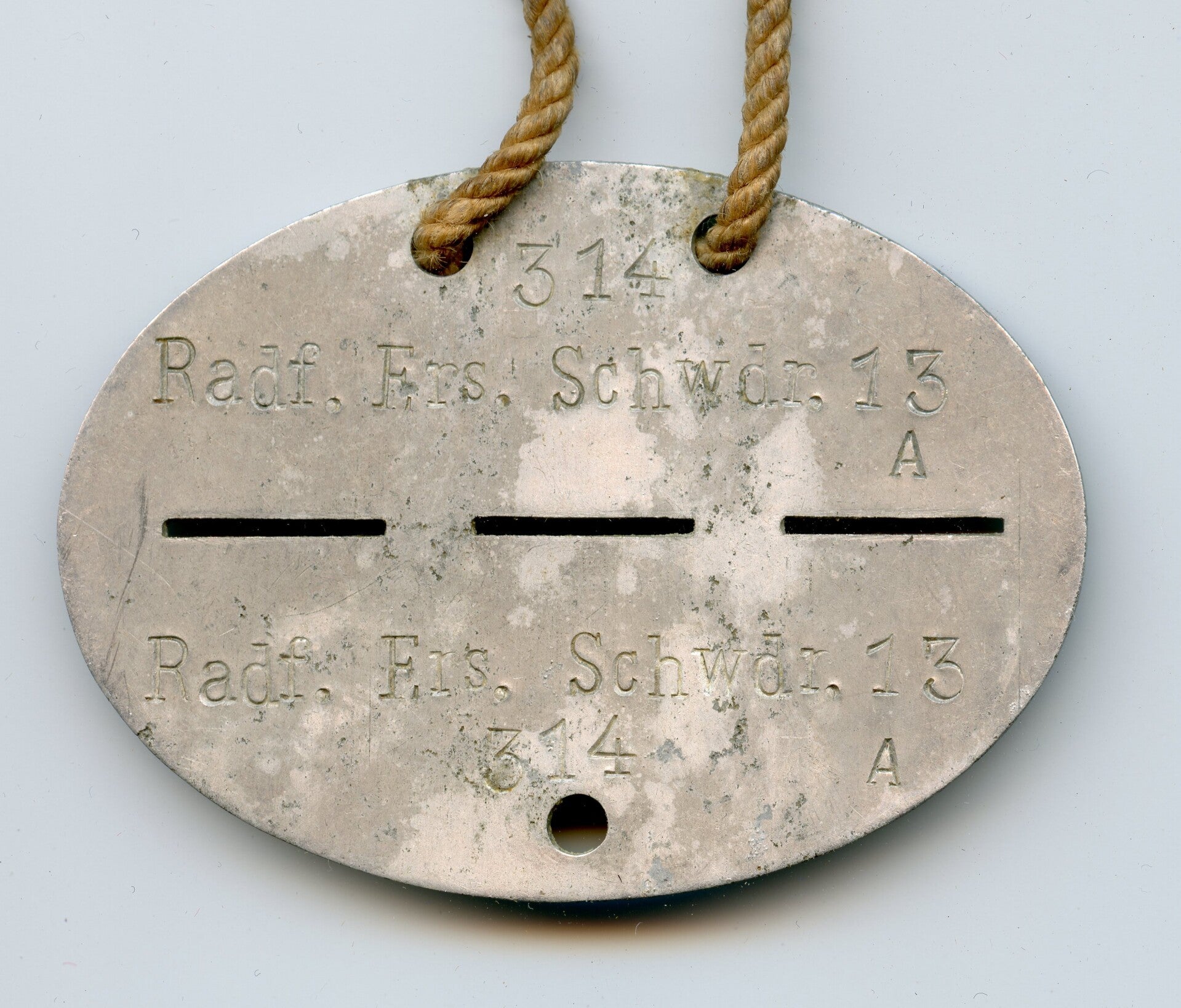 Erkennungsmarke "Radf. Ers. Schwdr. 13"