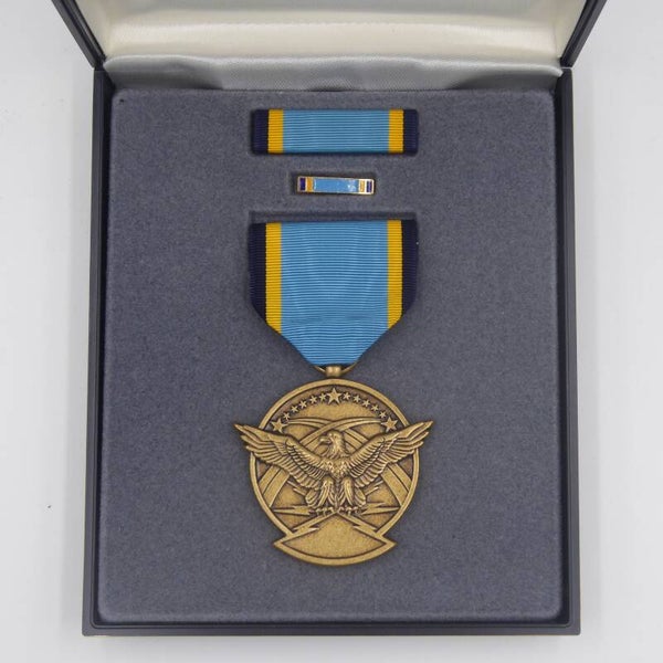 MINT Modern Era Cased Aerial Achievement Medal