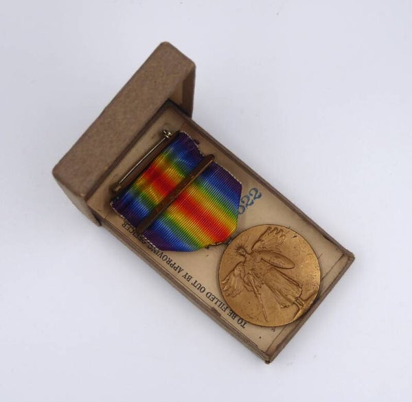 WW1 Cased Victory Medal with "France" Bar (S. G. Adams Stamp and Stationary Co. 1920)