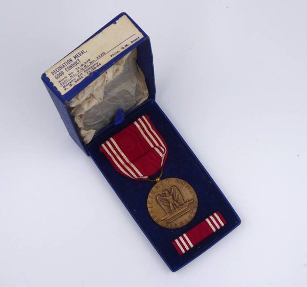 WW2 Cased Good Conduct Medal 1944 (Medallic Art Company)