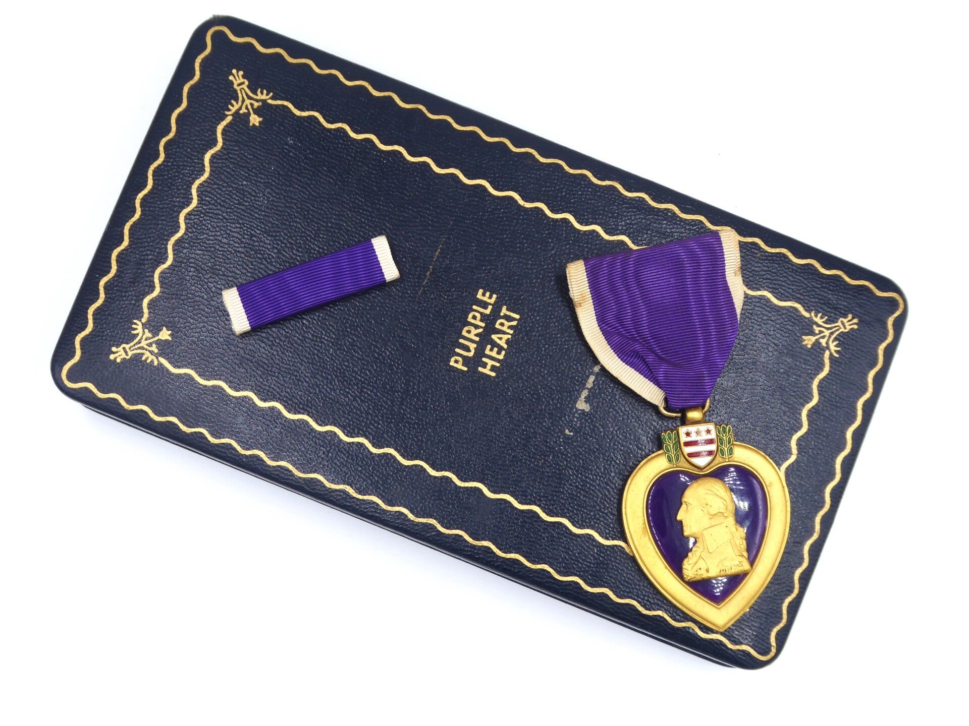 WW2 Cased Purple Heart Medal | Chasing Militaria