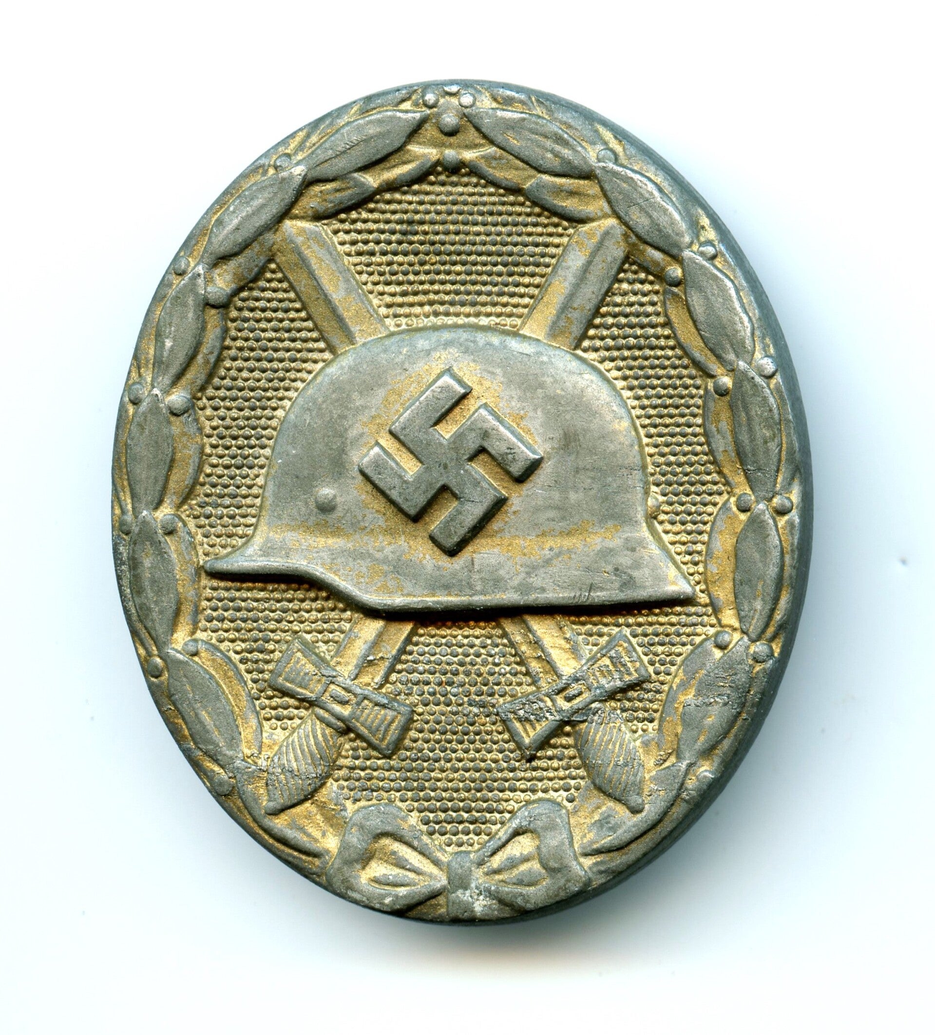 Gold Wound Badge by B.H. Mayer Kunstprägeanstalt "26"