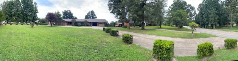 Front of the House (complete-Panorama) 