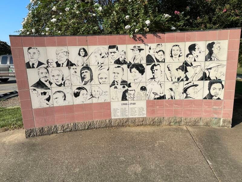 Wall 02