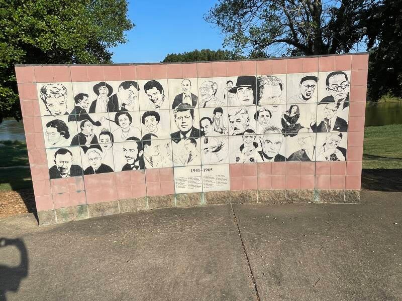 Wall 03