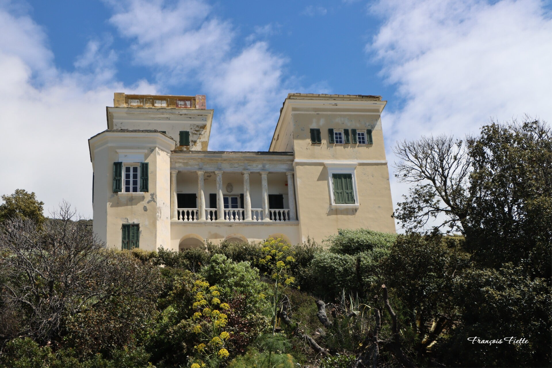 Morsiglia - Château Fantauzzi. Photo © François Fiette.