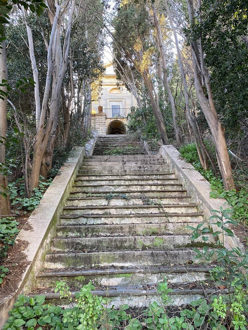 Bastia – Tombeau Benedetti Photo Cosudibastia (01/2022) licence CC-BY-SA-4.0.