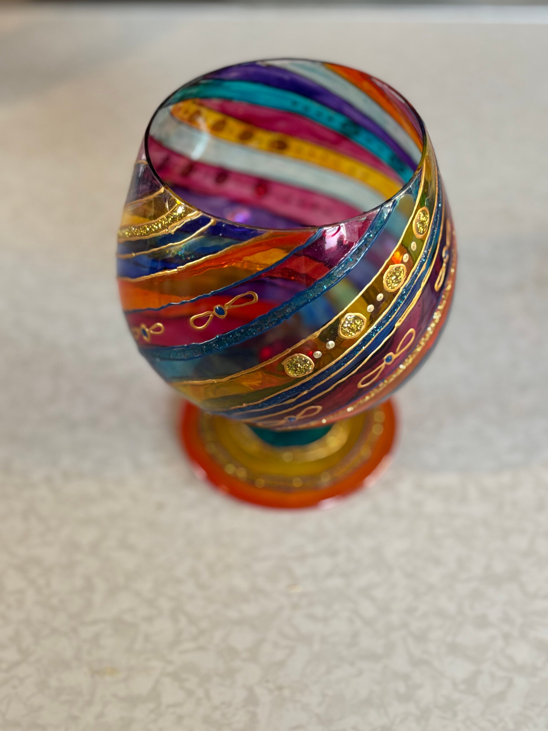 gekleurd glazen kaarsen houder