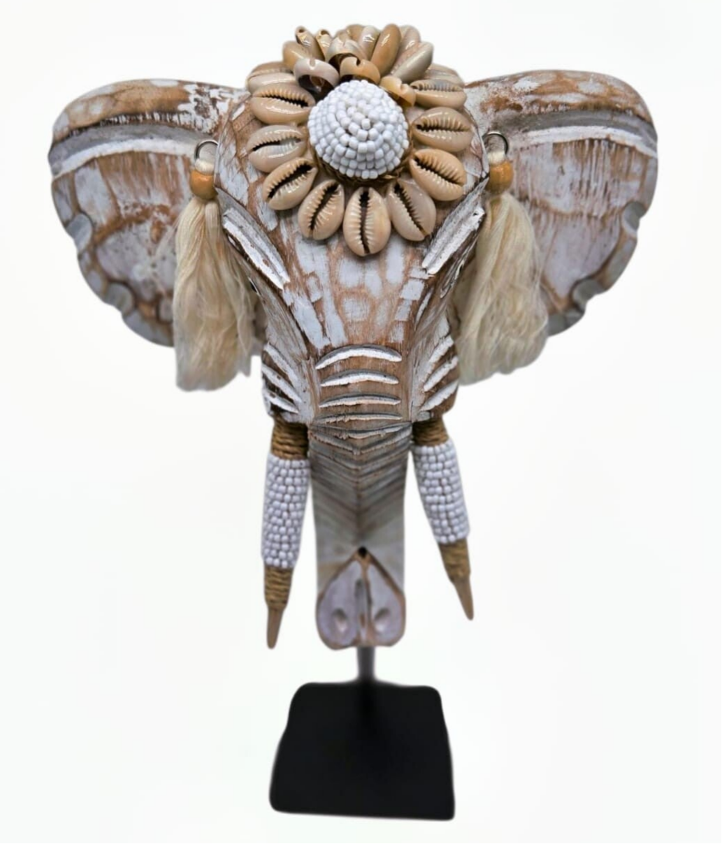 Éléphant décoratif en bois