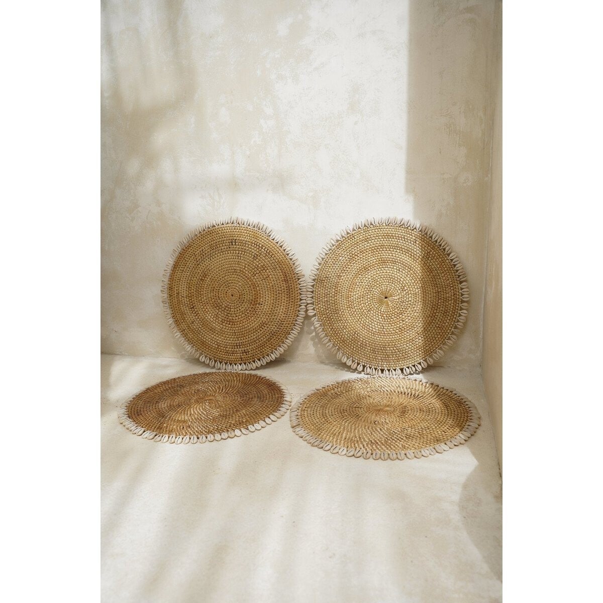 Set de table en rotin et coquillages