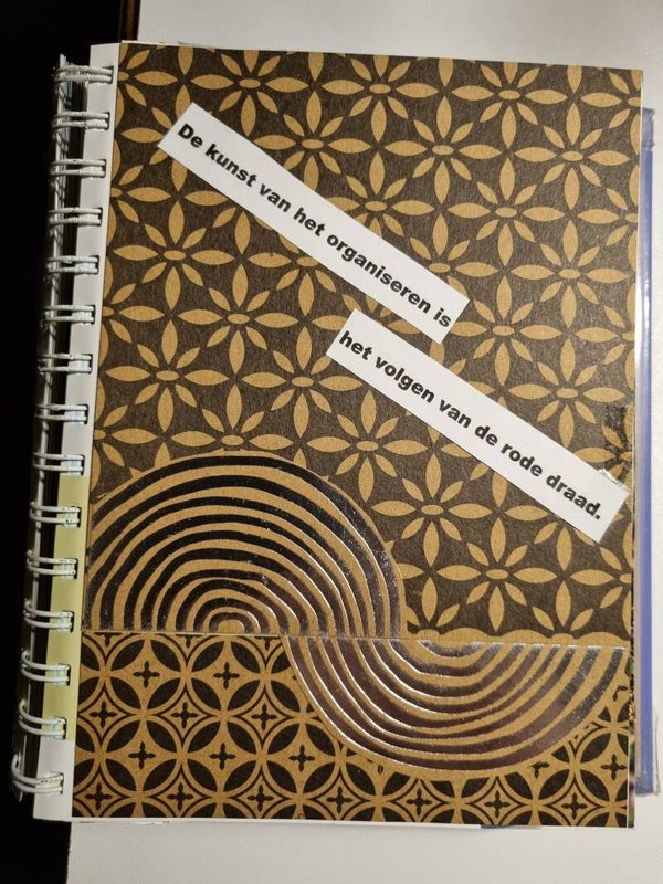 CQ048 - De rode draad (A5)