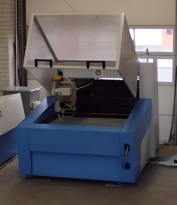 Compact Cut 1010 B - Wasserstrahlschneidanlage gebraucht