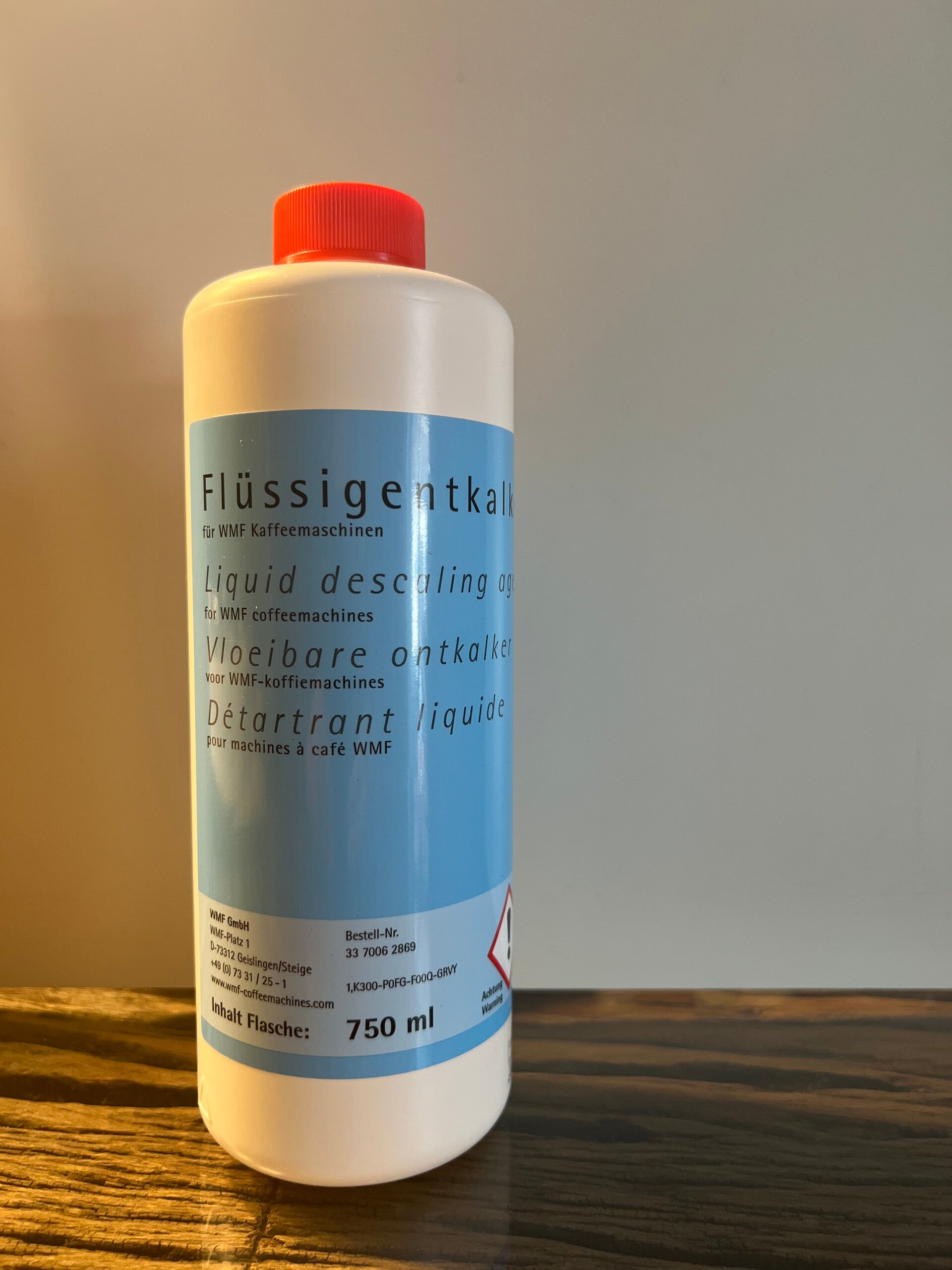 Flüssigentkalker für WMF Kaffeevollautomaten.