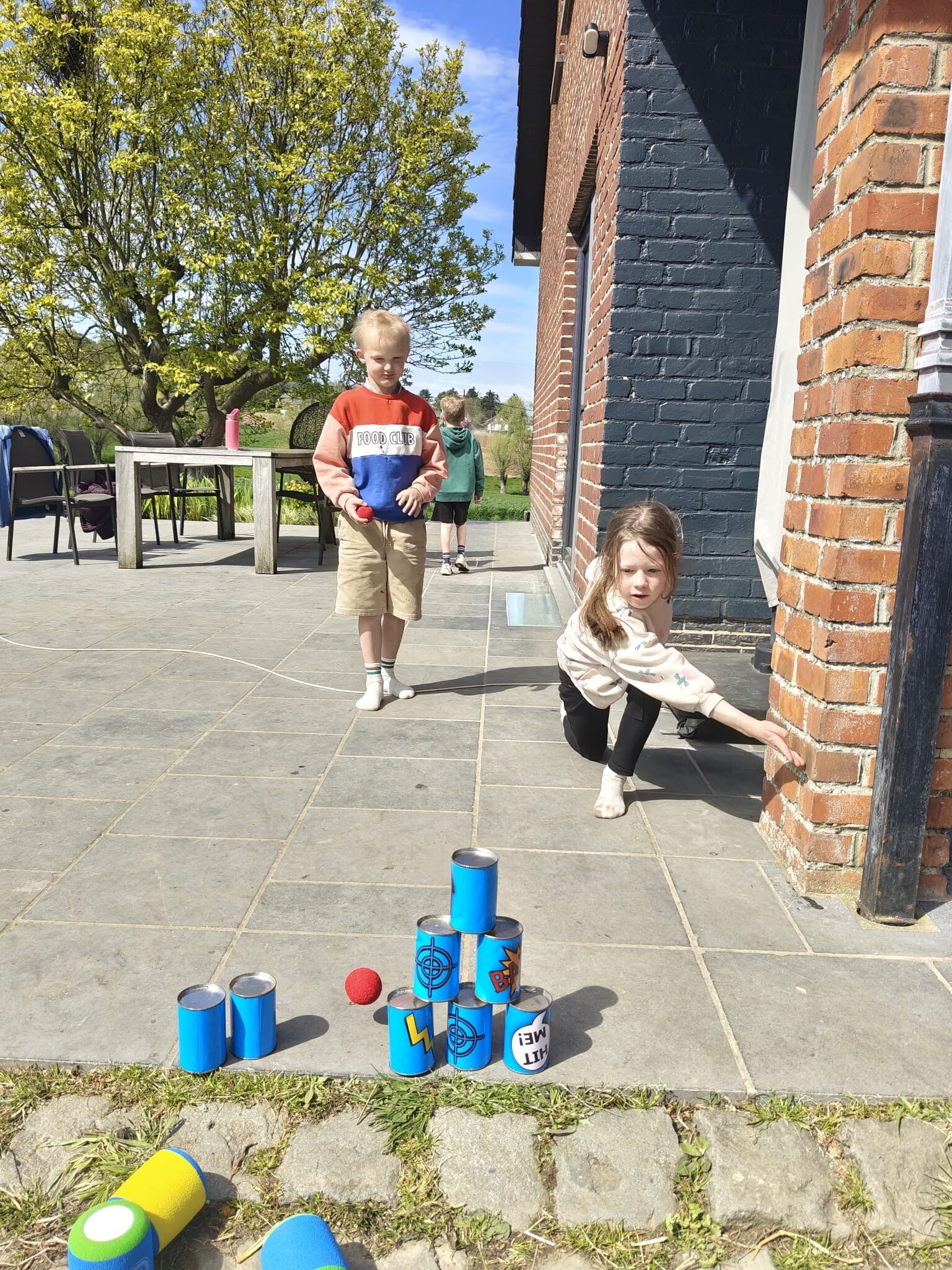 98a78348-bf5c-4ee2-81e2-94d92bfec938-standard.jpg