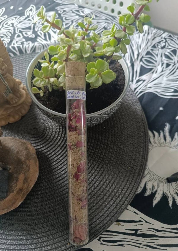 Sel de bain pour rituel de purification et de protection
