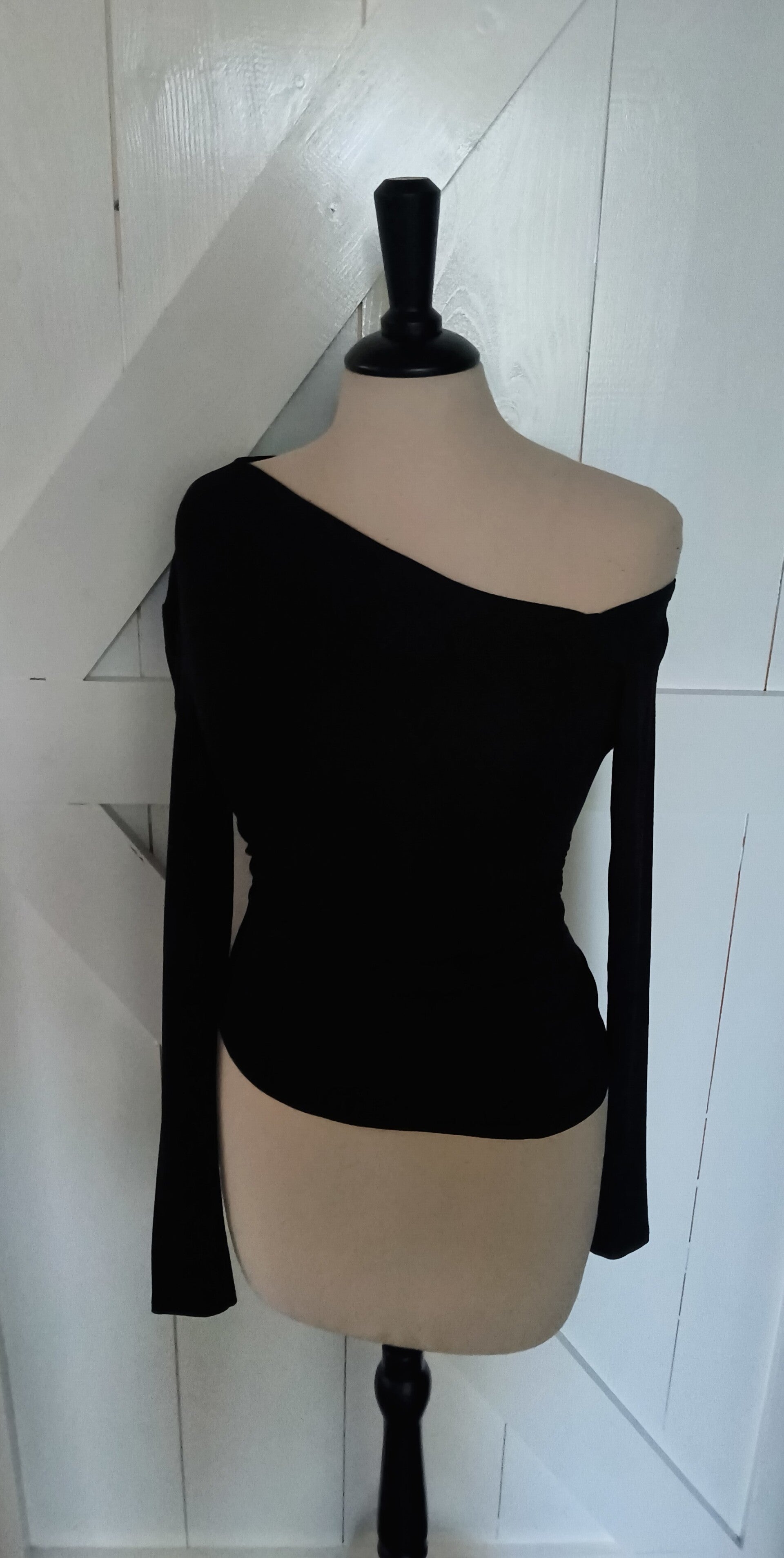 Off shoulder top Black lange mouw
