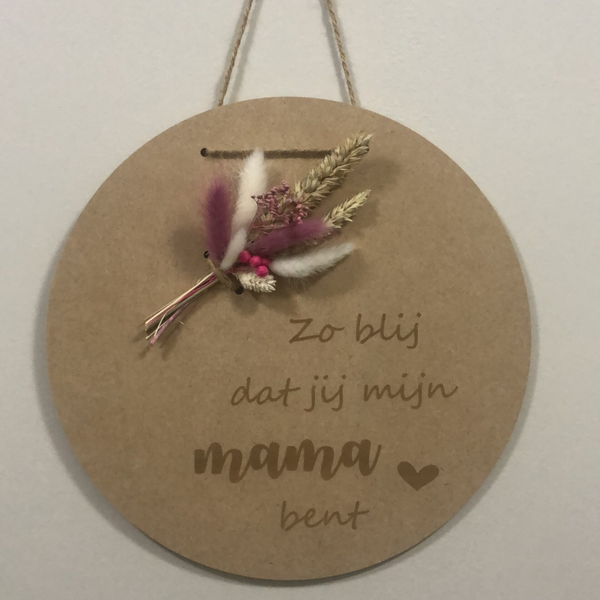 Muurcirkel met tekst en droogbloemen