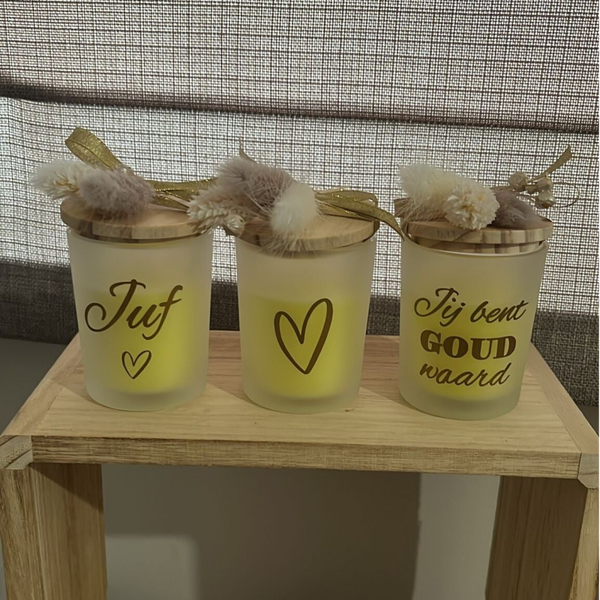 Kleine geurkaars mat melk