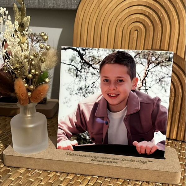 Memory shelf met foto op tegel