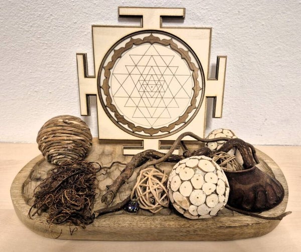 Sri Yantra Wandbild aus Holz – Lasergravierte spirituelle Geometrie | Mandala Dekoration