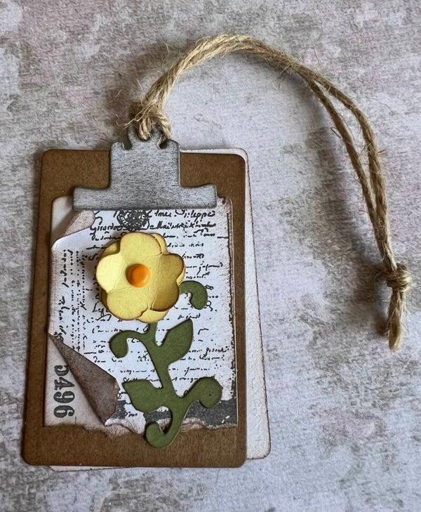 Labels - diverse - gele bloem