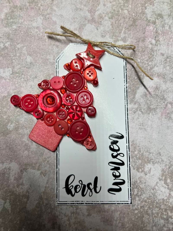 Feestdagen - kerst - labelkaartje met verrassing - rood