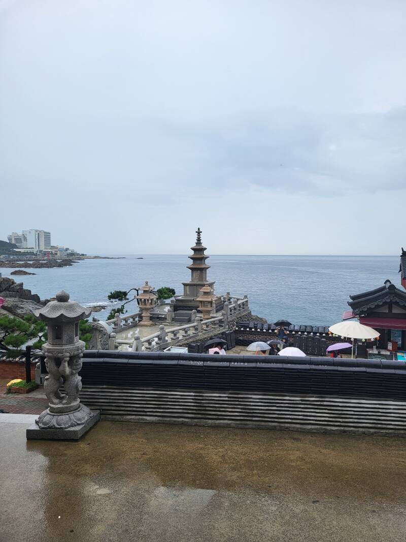 busan pusan korea corée du sud Haedong Yonggungsa temple bouddha
