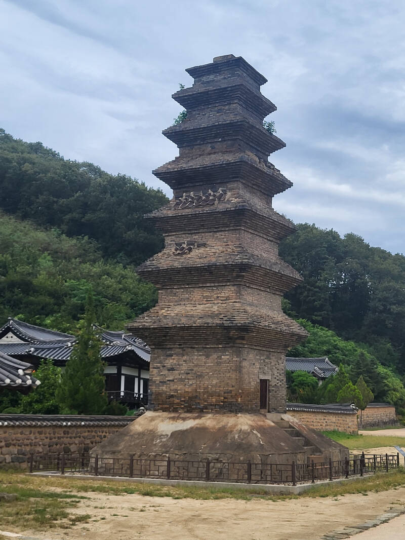 korea corée du sud andong pagode à sept étages sinsedong