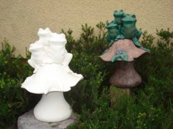 Paddestoel met kikkers
