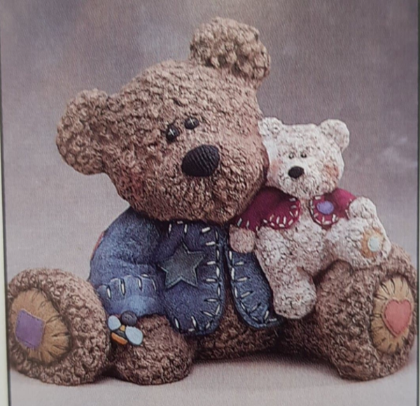 Knuddy beer met baby