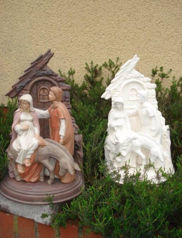 Deurwand met basis en Maria en ezel en Josef