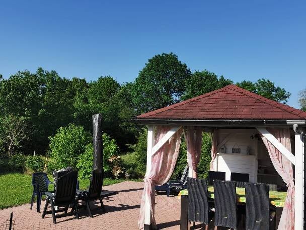 Pool house