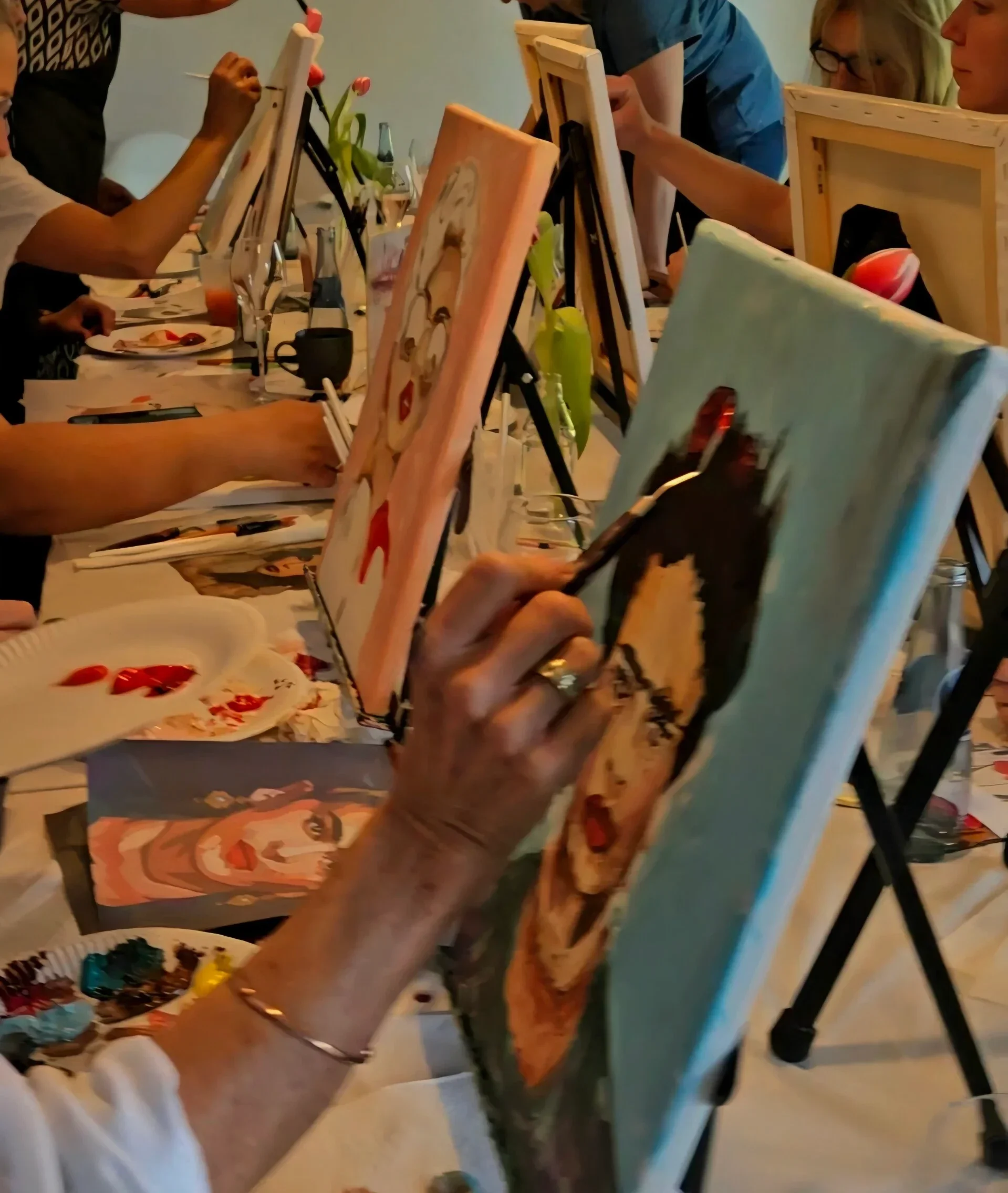 "Frauenköpfe" 15.04.2026 GEISLER's Oyten