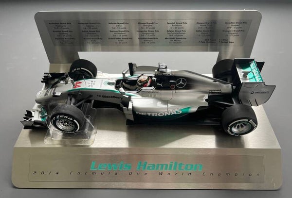 Lewis Hamilton Mercedes F1W05 2014 1/18 Display